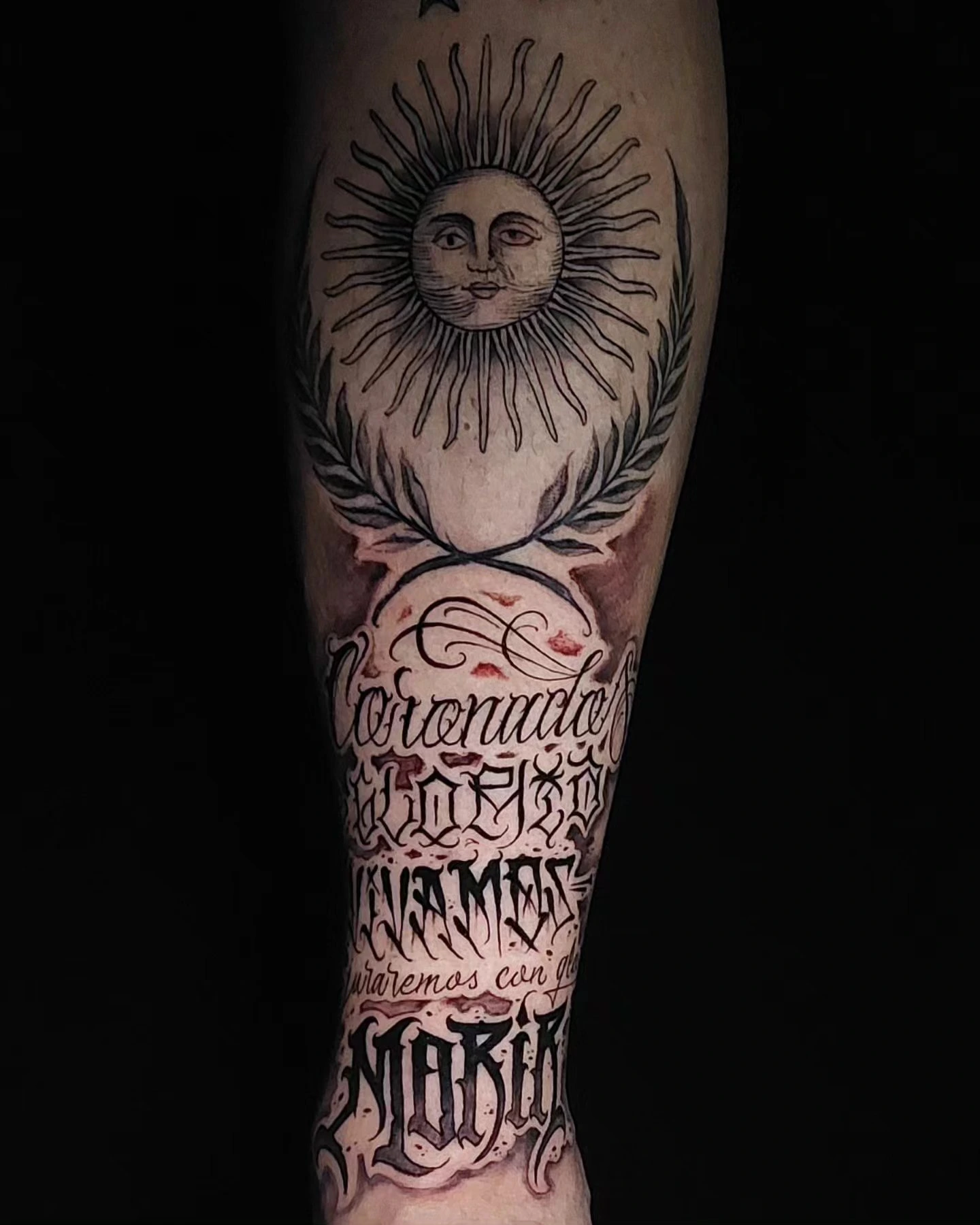 Fineline sun + laurel + 'Coronado/Vivamos/Maria' filigree script (full piece)