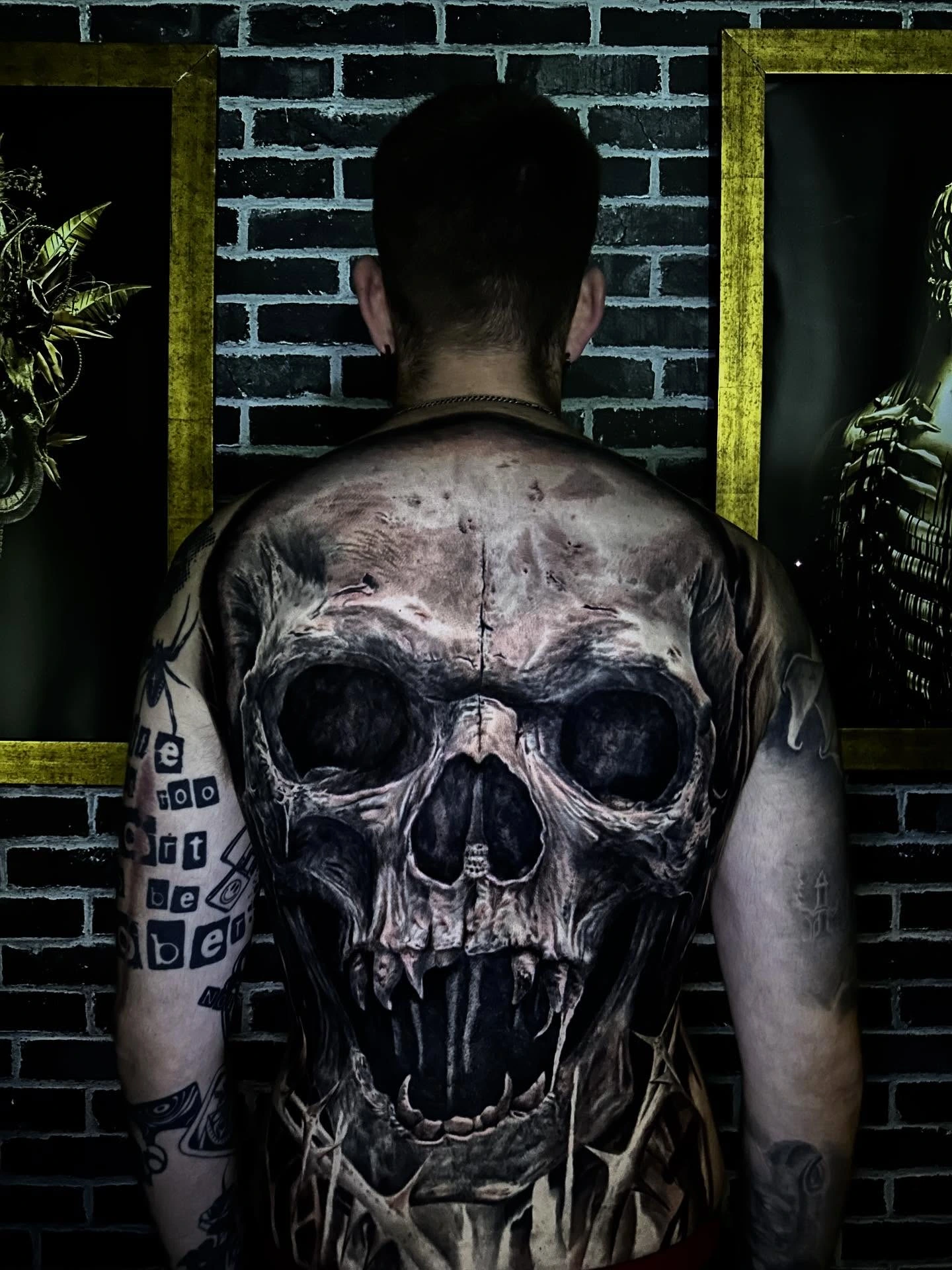 massive skull full-back piece in framed gallery setting